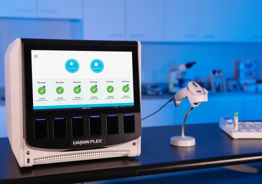 Liaison_PLEX_A3619-1_2-1030x687.webp
